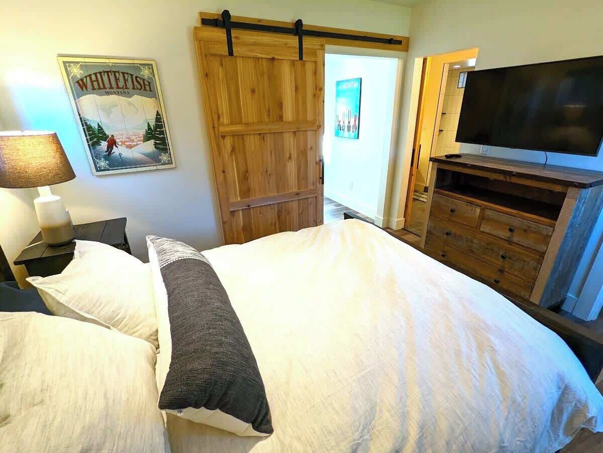 2 habitaciones, tabla de planchar con plancha y wifi gratis 