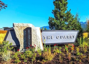 Property grounds - Private Sauna | Pool & Hot Tub | Awesome Views (Whitefish)