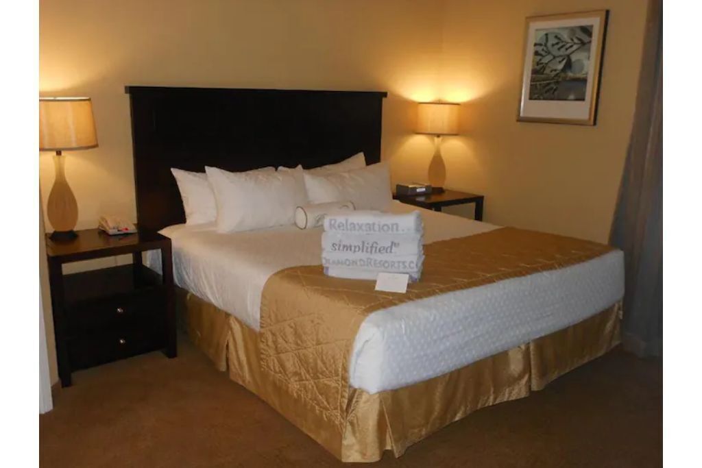 Studio Suite at Scottsdale Resort (Sleeps 4!)