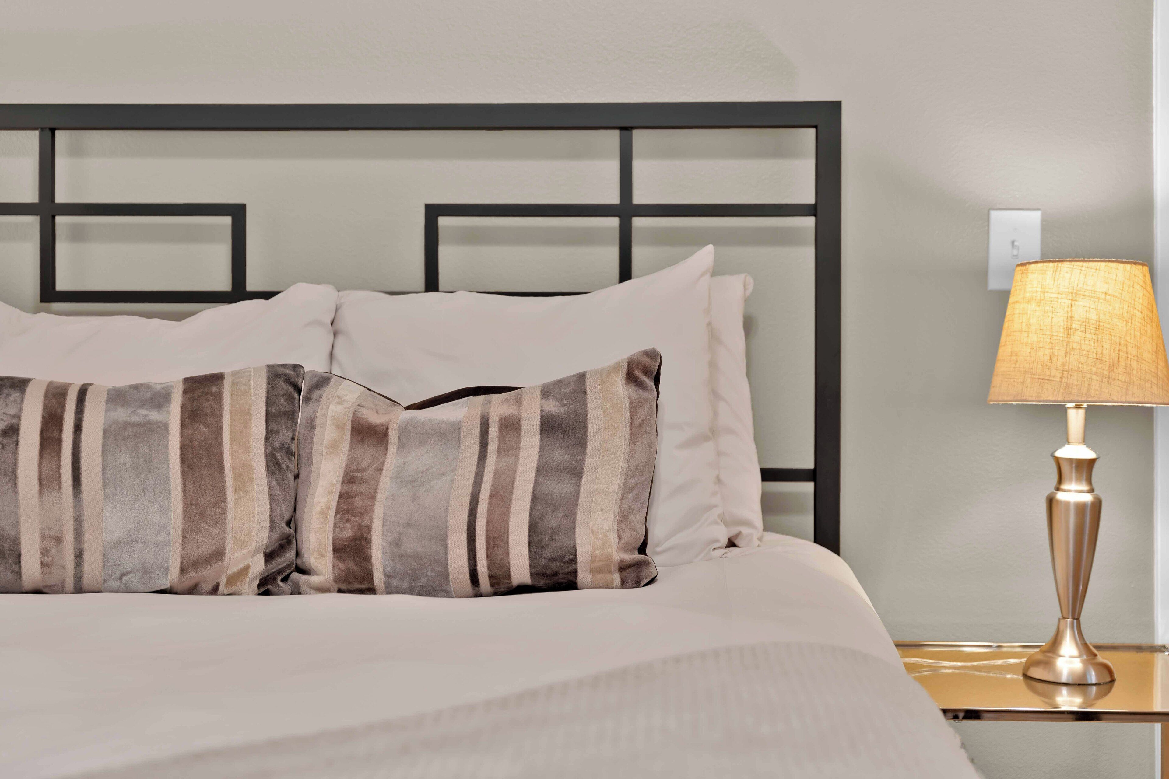 1 slaapkamer, een strijkplank/strijkijzer, gratis wifi, beddengoed