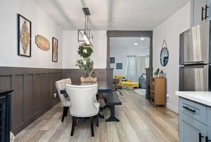Interior - Paso Robles Retreat - Newly Remodeled- (Paso Robles)