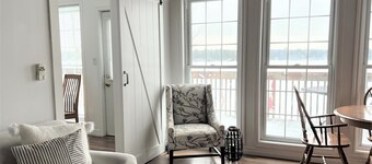 Private, 4 season lakehouse with incredible views!