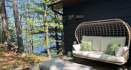 Private, 4 season lakehouse with incredible views!