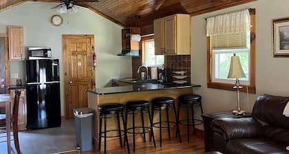 “The Cottage” is in a private lake community 15 mins. from Mountain Creek Resort