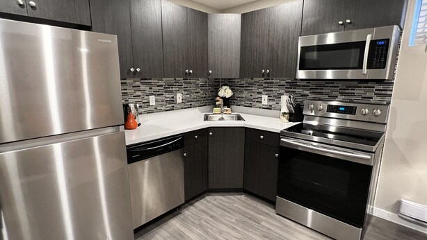 Unclassified image, 1 of 28, button - The Pavilion - Modern and Exquisite Suite in Brighton (Saskatoon)