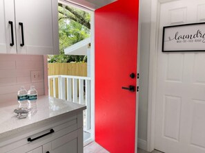 Interior - Homey Cozy Newly Renovated Stylish&chic (Tampa)