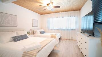 4 bedrooms, iron/ironing board, travel crib, free WiFi