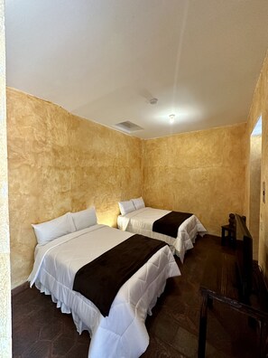 Egyptian cotton sheets, premium bedding, down duvets, pillow-top beds - NASS Central Garden (Cuenca)