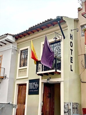 Exterior - NASS Central Garden (Cuenca)