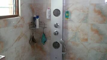 Doccia, carta igienica