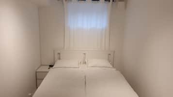 1 bedroom, WiFi, bed sheets