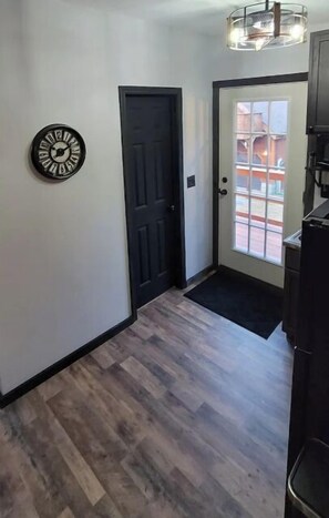 Interior - The Eryie at Beauty Mountain (Edmond)