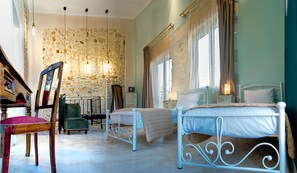 2 chambres, bureau, fer et planche à repasser, Wi-Fi gratuit