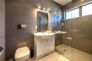 Een douche, een haardroger
