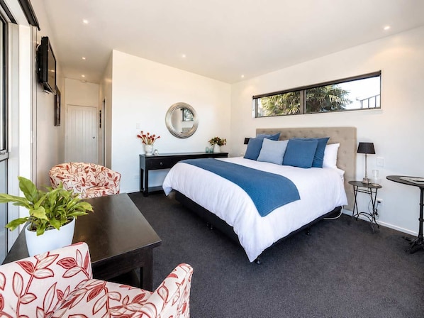 1 habitación, wifi y ropa de cama