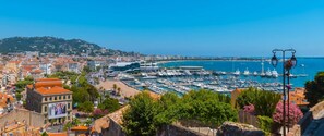 Marina - One bedroom apartment in Cannes Center (CANNES)