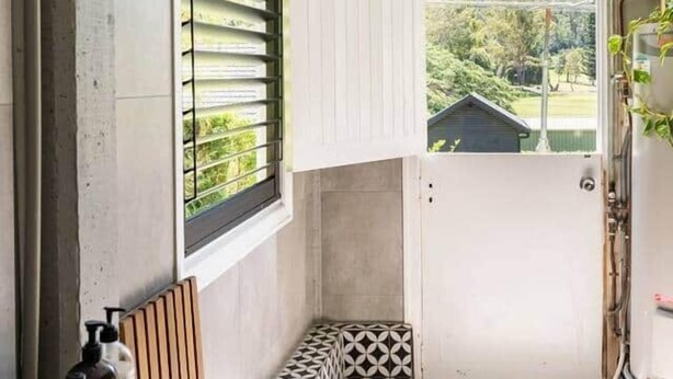 Interior - Mid-Century Cabin (by the golf course) (The Gap)