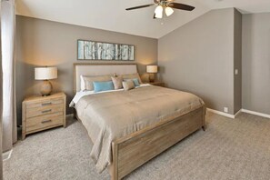 3 habitaciones, escritorio, tabla de planchar con plancha y wifi gratis 