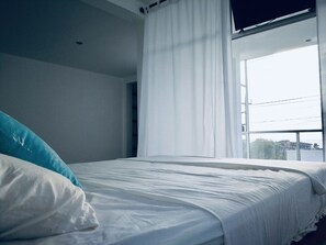 6 bedrooms, WiFi