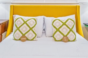 4 habitaciones, escritorio, wifi y ropa de cama 