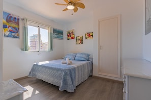 1 bedroom, WiFi, bed sheets
