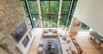 TWIN PEAKS - LUXURY 5BR SKI-IN /SKI-OUT