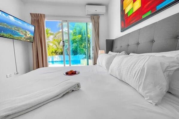 3 bedrooms, travel cot, WiFi, bed sheets