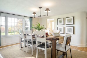 Dining - Whitney by AvantStay | Private Berkshires Estate (Sheffield)