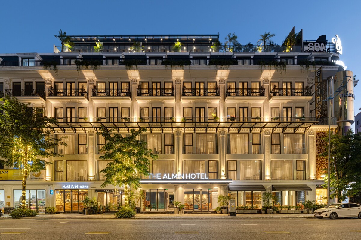 The Almin Hotel