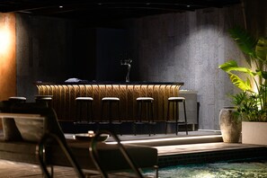 Poolside bar - The Almin Hotel (Ha Long)