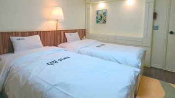 Standard Twin Room | Free WiFi