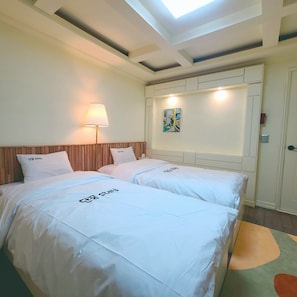Standard Twin Room | Free WiFi - Dangum Stay (Suncheon)