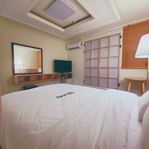 Standard Double Room | View from room - Dangum Stay (Suncheon)