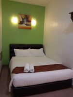 Ropa de cama de alta calidad, cubrecamas y escritorio 