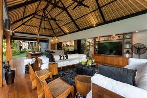 Luxury Villa | Living area - Villa Wolfe by Villa Finder (Seminyak)