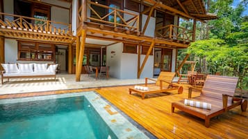 Villa Jacaranda | Front of property