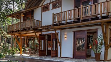 Villa Passiflora | Individually decorated, individually furnished, iron/ironing board