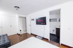 3 camere, una scrivania, Wi-Fi gratuito, lenzuola