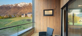 Beautiful 3 bedroom home | Hot Tub | Stunning View