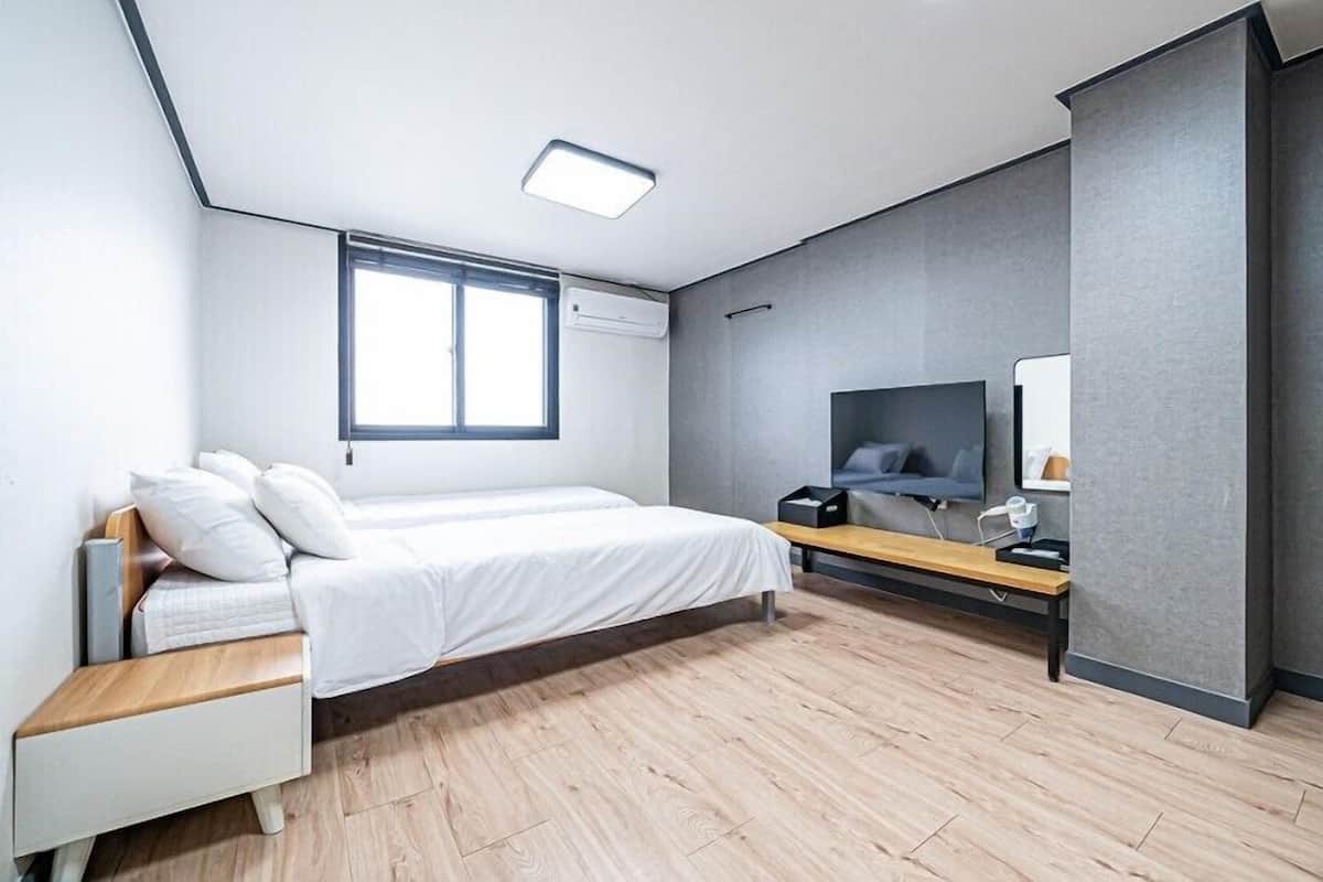 1 bedroom