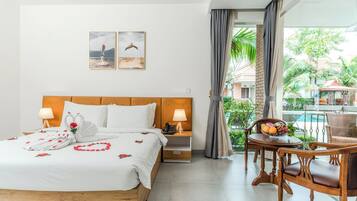 Free minibar, in-room safe, desk, blackout curtains