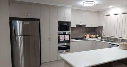 Beautiful home in Harrison with 5 Bedrooms