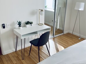 2 chambres, bureau, fer et planche à repasser, Wi-Fi gratuit