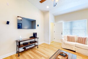 TV, DVD player