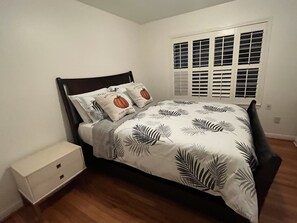 4 bedrooms, iron/ironing board, travel cot, free WiFi