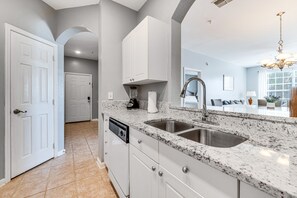 Interior - 6 Mi to Disney World: Condo w/ Community Perks! (Kissimmee)