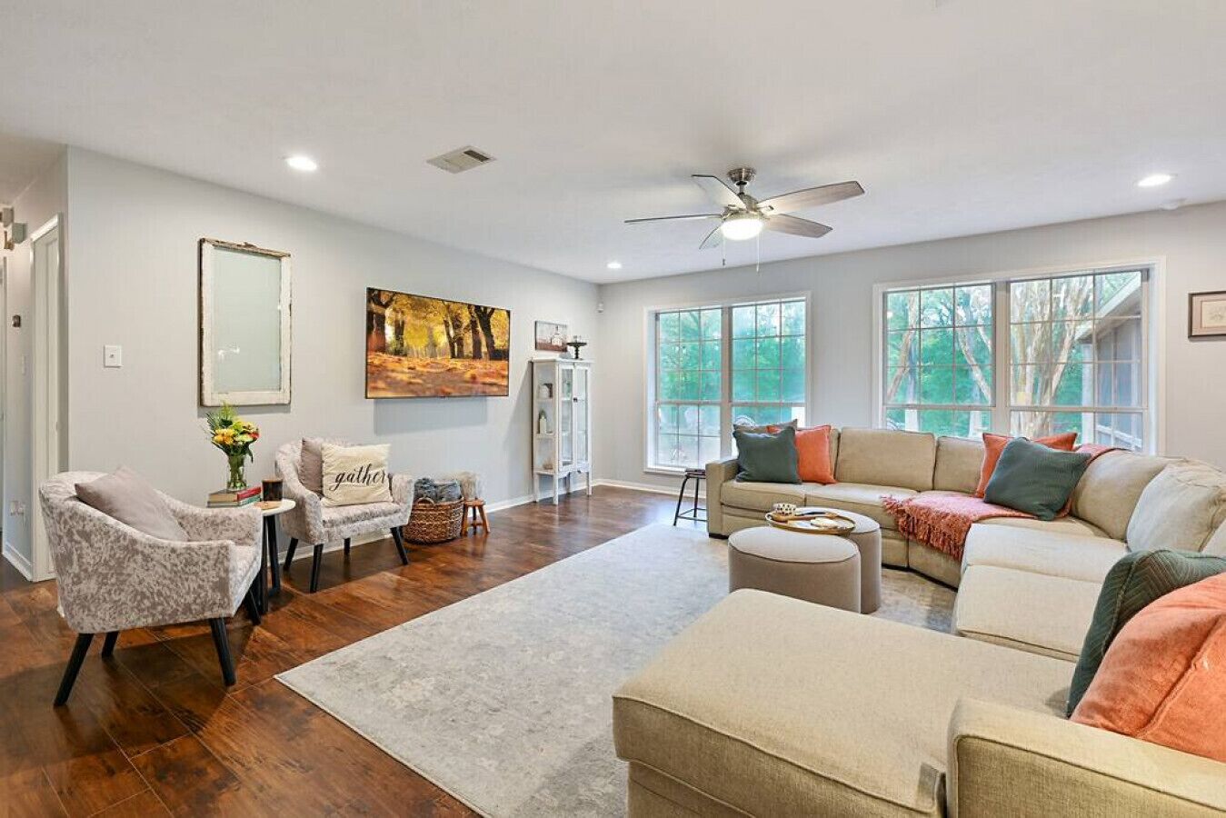 Smart-TV og stereoanlegg