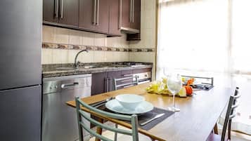 Fridge, microwave, oven, dishwasher