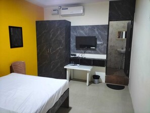 Room - Navarang Residency (Bengaluru)