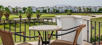 Stunning 3 bedroom townhouse - CE51LT